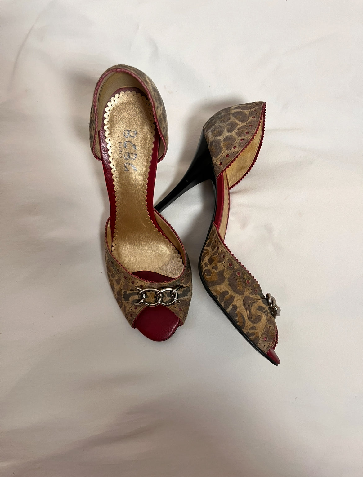 BCBG cherry leopard heel, US 7.5