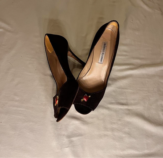 alice in charms, manolo blahniks, US 10