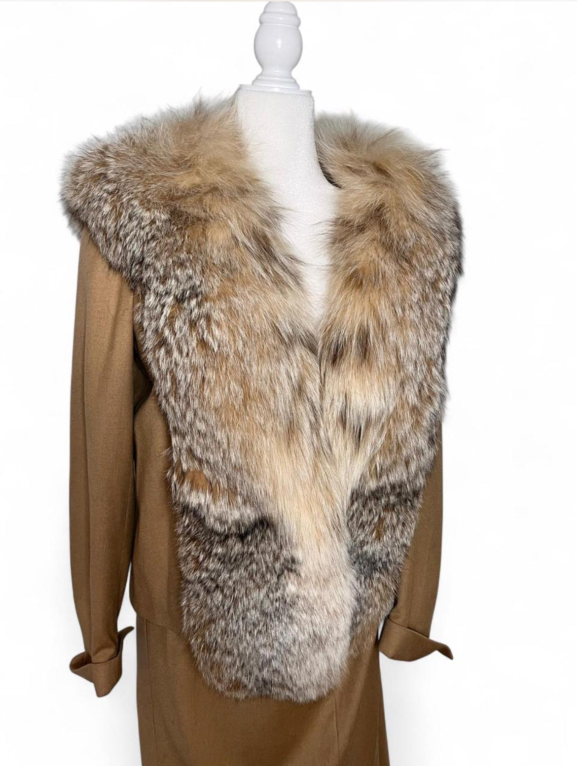 coyote fur 50s skirt suit, size M